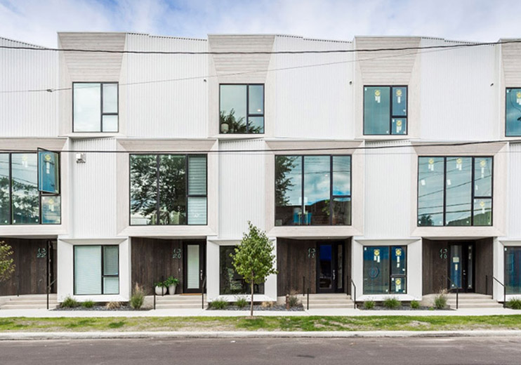 Luxury Townhouses in Cleveland Exterior